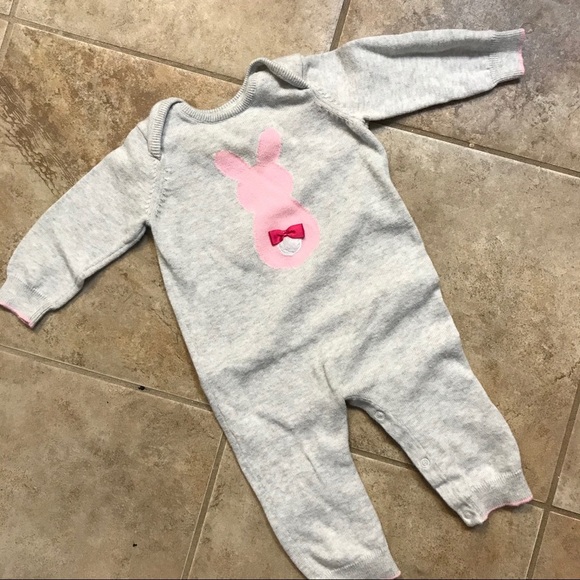 🐰 Adorable One Piece Outfit - Picture 1 of 6